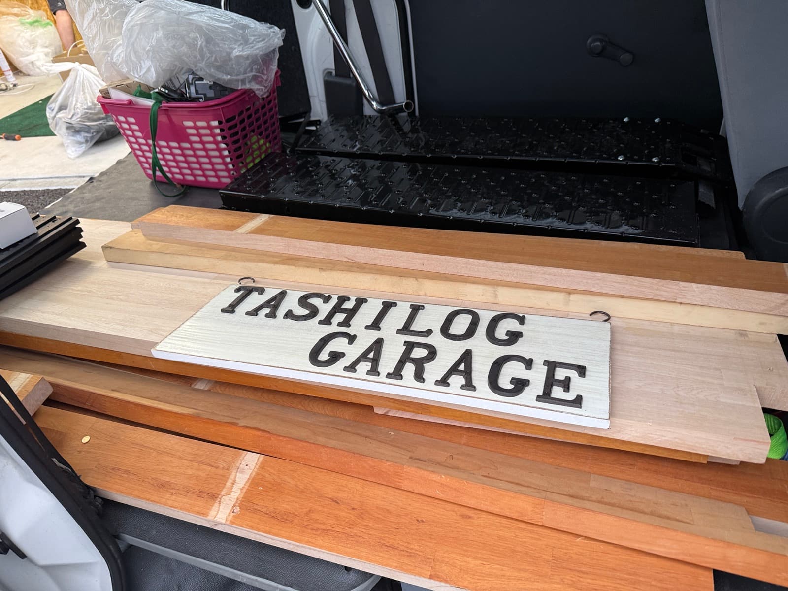 TASHILOG GARAGE wooden signboard / TASHILOG GARAGE の木製看板